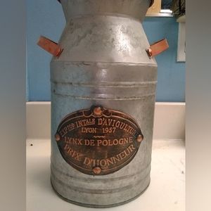 Small remake of a old small milk can